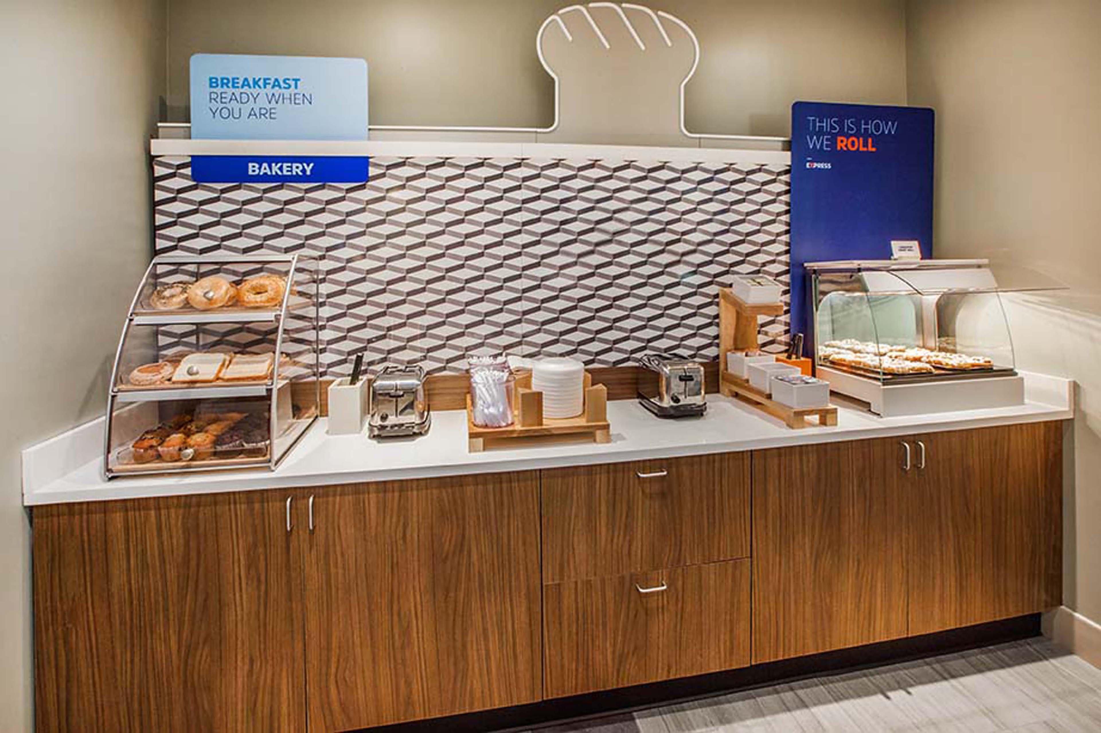 Holiday Inn Express Hotel & Suites Henderson - Traffic Star By Ihg Esterno foto