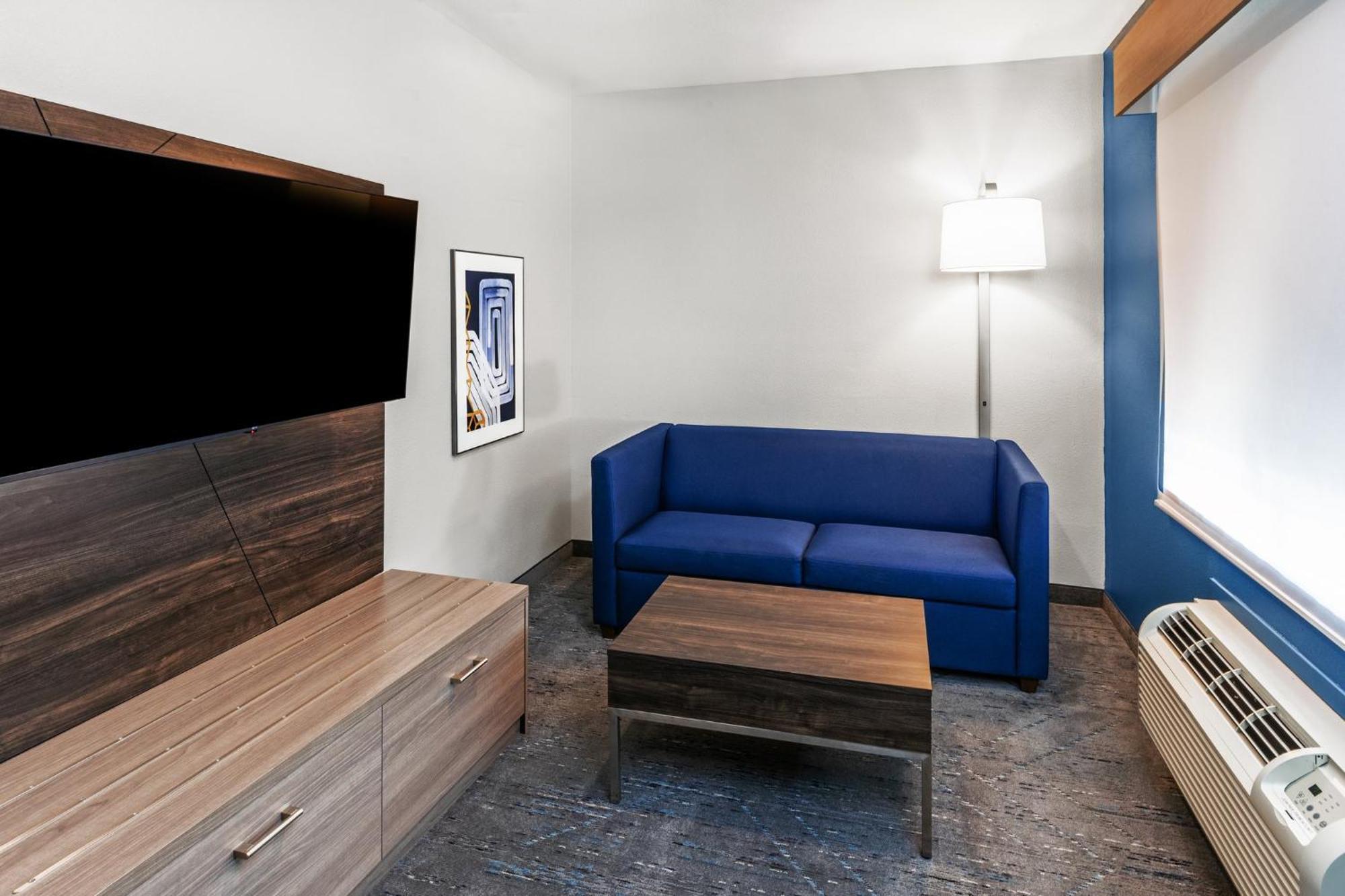 Holiday Inn Express Hotel & Suites Henderson - Traffic Star By Ihg Esterno foto