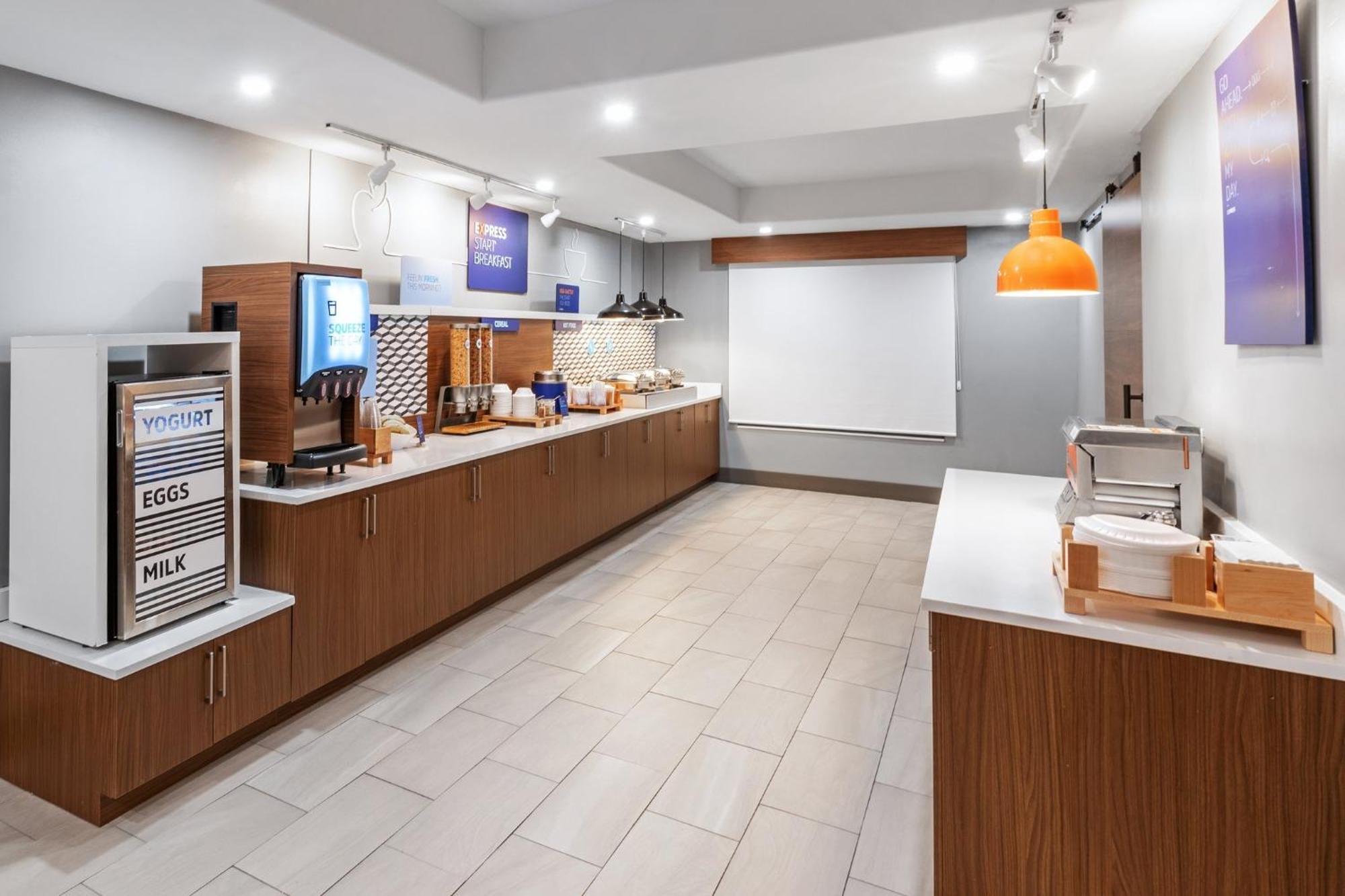 Holiday Inn Express Hotel & Suites Henderson - Traffic Star By Ihg Esterno foto