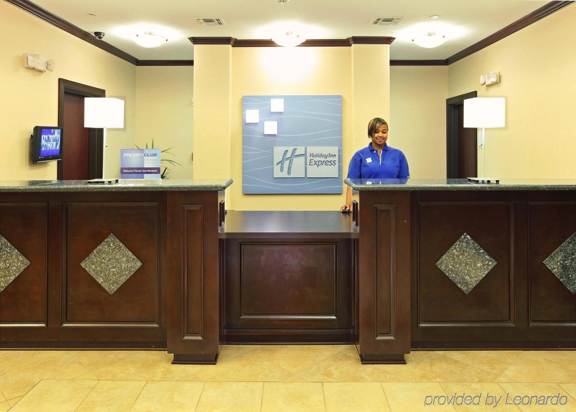 Holiday Inn Express Hotel & Suites Henderson - Traffic Star By Ihg Esterno foto